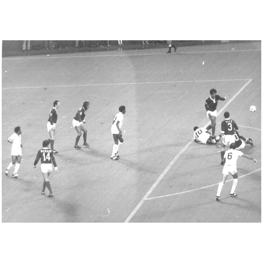 Conjunto de fotografias inéditas de Pelé (1977) Autógrafos e dedicatórias Com certificado de autenticidade e garantia 