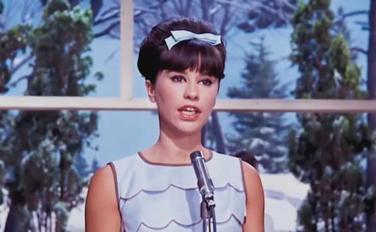 Astrud Gilberto | Assinaturas, autógrafos, dedicatórias e cartas