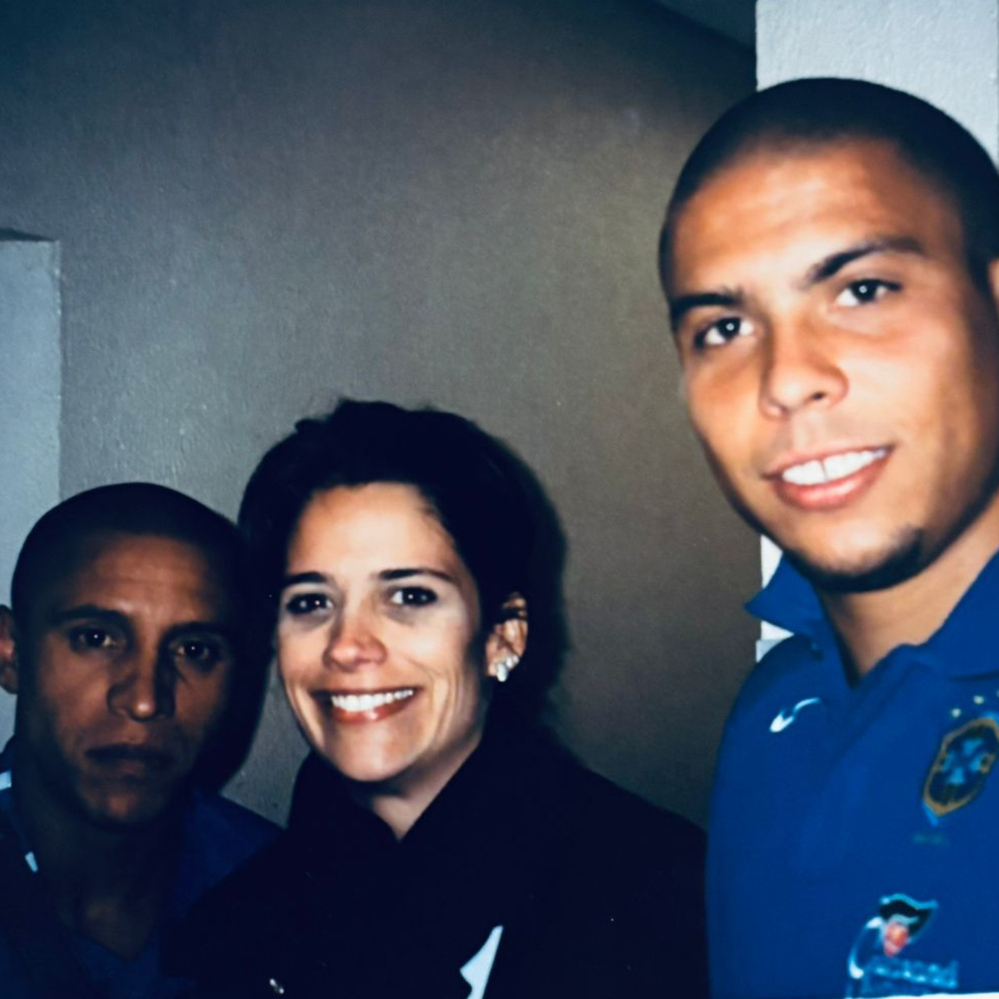 Camisa da Seleção Brasileira assinada por Ronaldo, Ronaldinho e outros (2004)