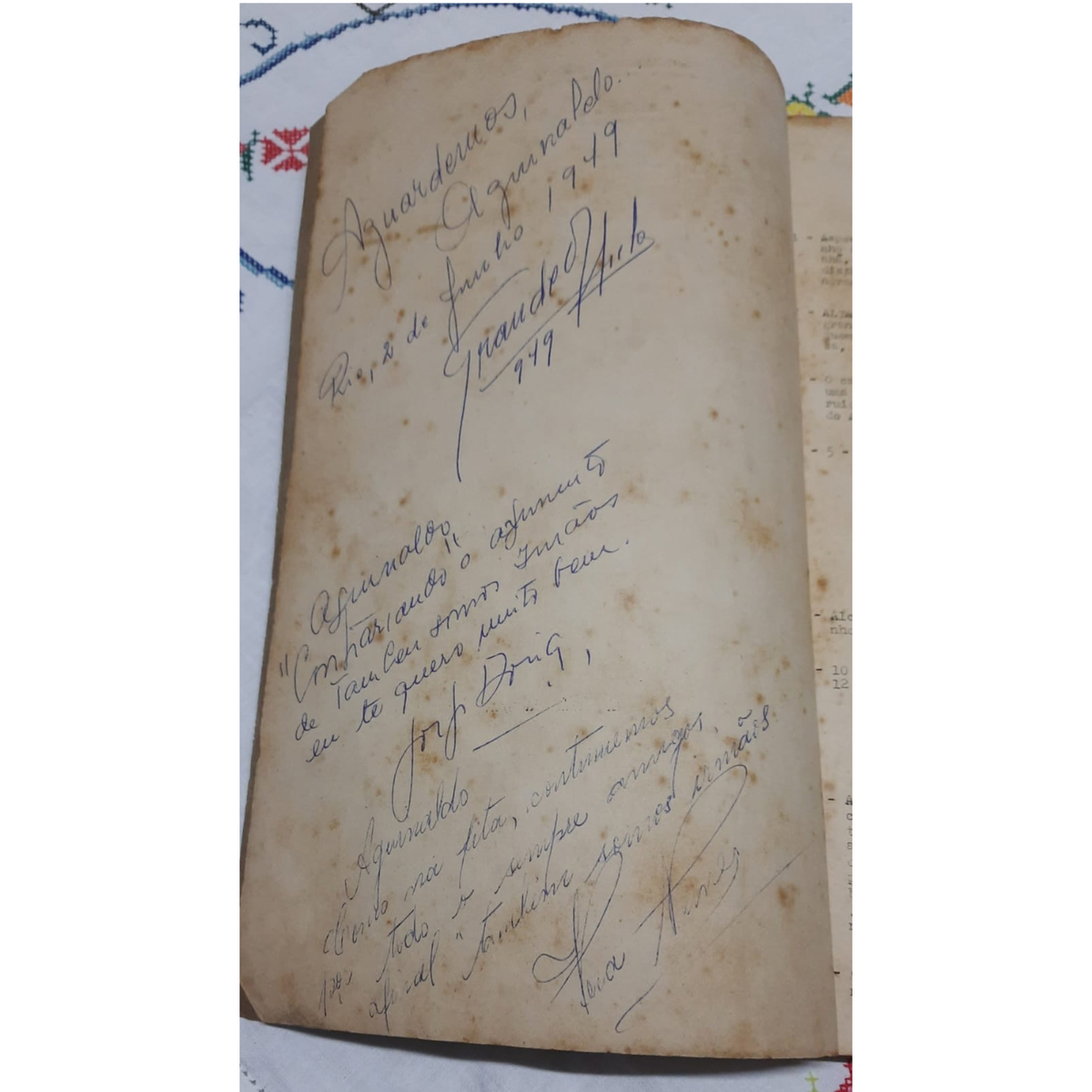 Screenplay for the film "Também somos irmãos" by actor Aguinaldo de Oliveira Camargo (1949)