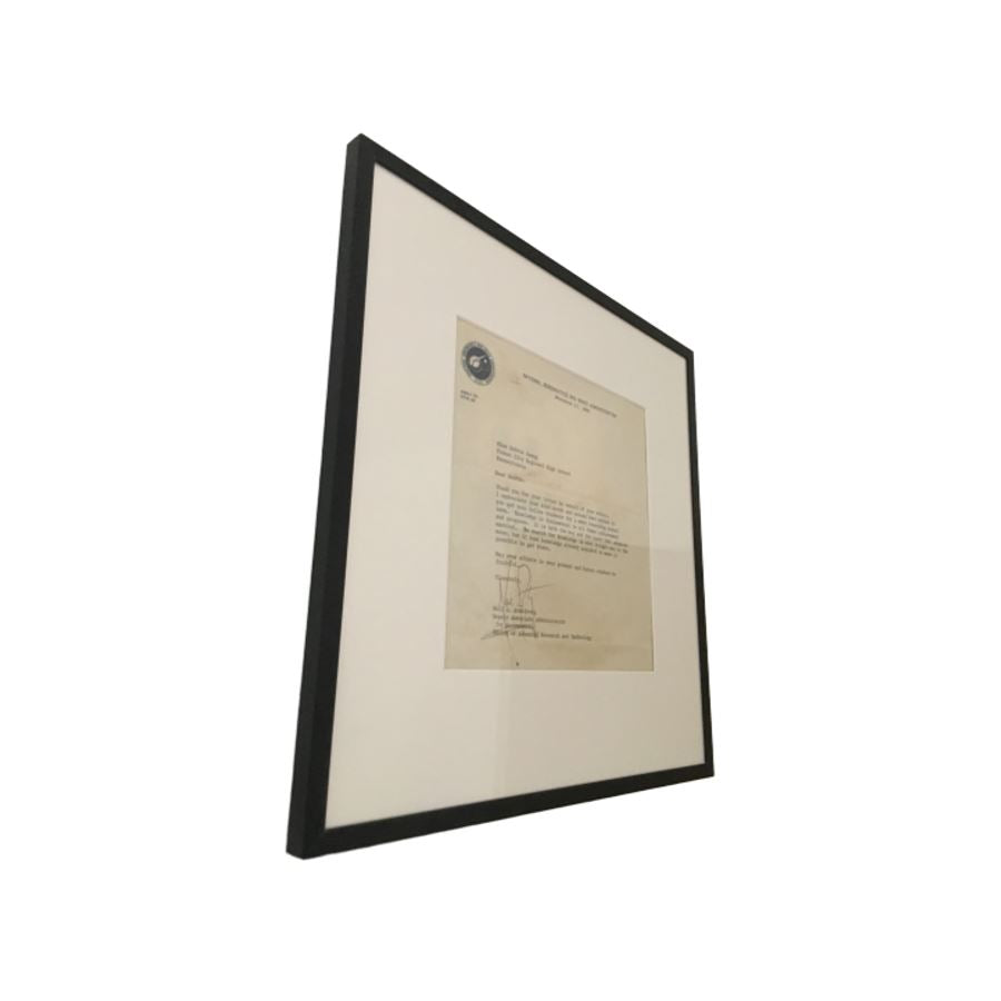 Carta assinada por Neil Armstrong Cartas Com certificado de autenticidade e garantia 